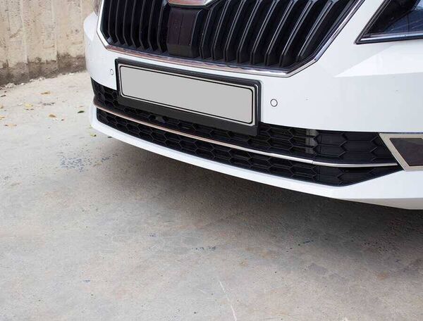 OMSA Skoda Superb B8 Krom Ön Tampon Çıtası 3 Parça 2015-2019 Arası